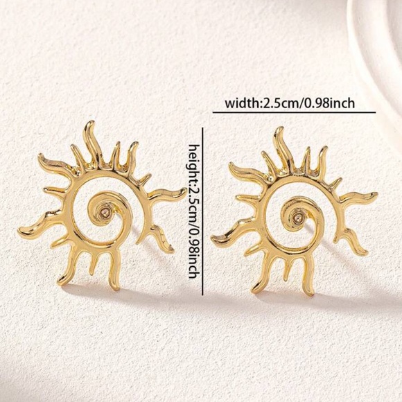 2:$10 NEW! Bohemian Earring Stud Set Metal Swirl Design Sunshine Golden Sun Ray - Picture 4 of 4